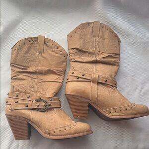 Dingo Tan Studded Leather Women's Ankle Cowboy/Western Style Boots - Size 9